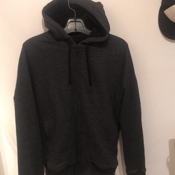Ultra Warm Fuzzy Lining Goodfellow grey and black stylish winter zip up hoodie - Picture 4 of 7